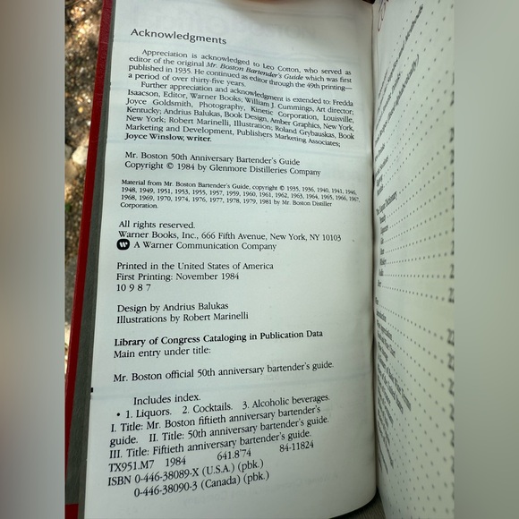 Vintage Mr. Boston official bartender's guide 50th Anniversary- 1984 1st Edition - Picture 6 of 6